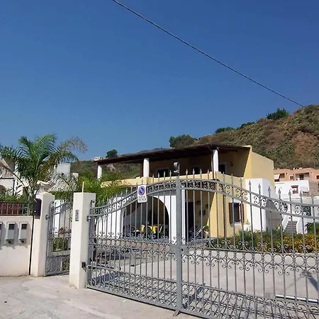 Villetta Da 4 A 5 Posti Letto Vicina Al Mare * Lipari (Isola Lipari)